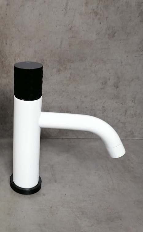 Смеситель для раковины Boheme Stick 121-WB