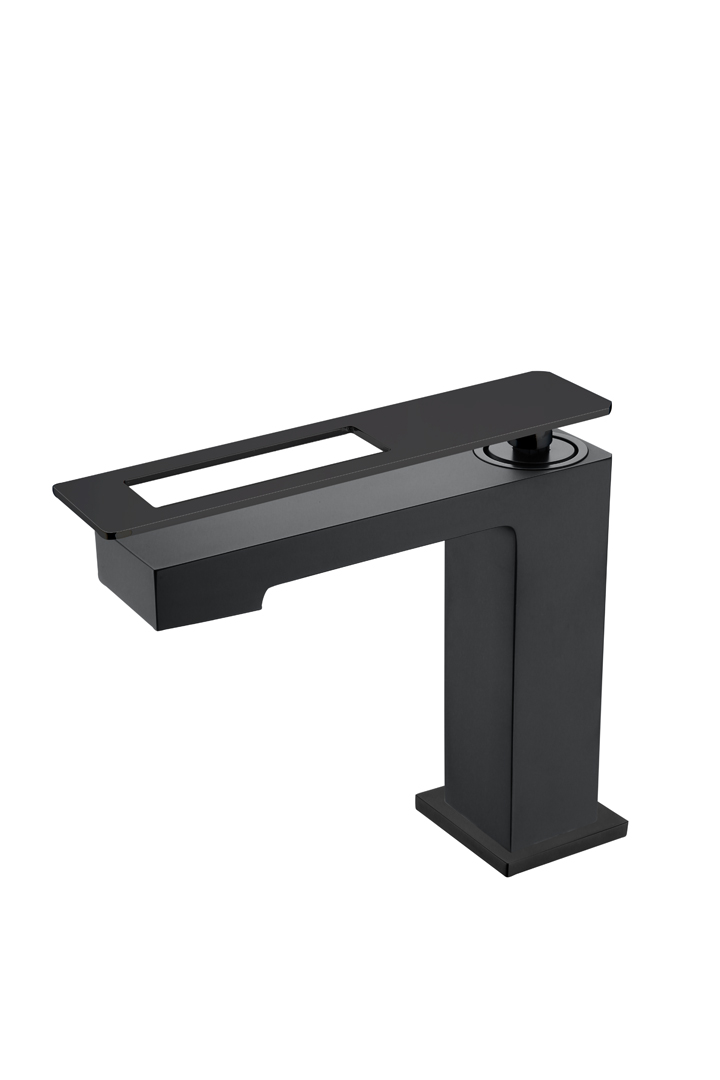 Смеситель для раковины Boheme Q 141-BB