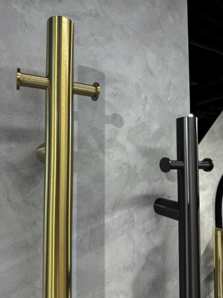 Полотенцесушитель электрический Boheme Uno 726-GM