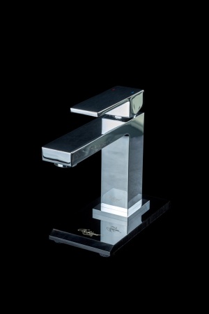 Смеситель для раковины Boheme Qubic 471-CR