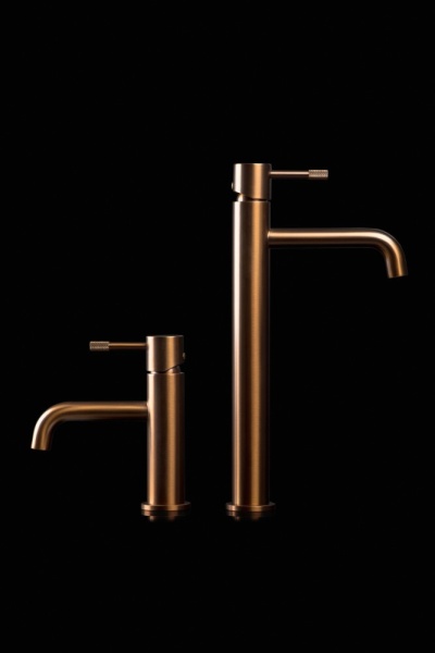 Смеситель для умывальника, Uno. Brushed Bronze 461-BRB