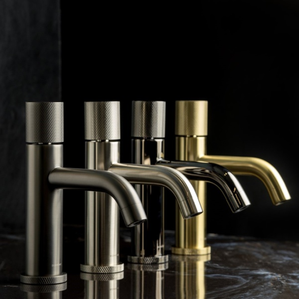 Смеситель для раковины Boheme Stick 121-GM.2