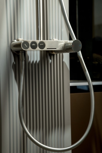 Смеситель для ванны Boheme Stick 123-NB