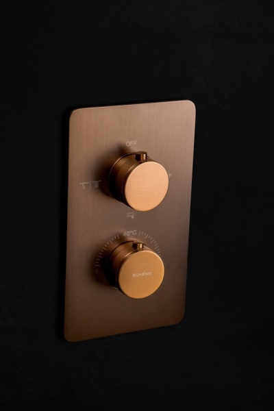 Смеситель встроенный с термостатом 3-х проходной CELL BRUSHED BRONZE 134-3-BRB