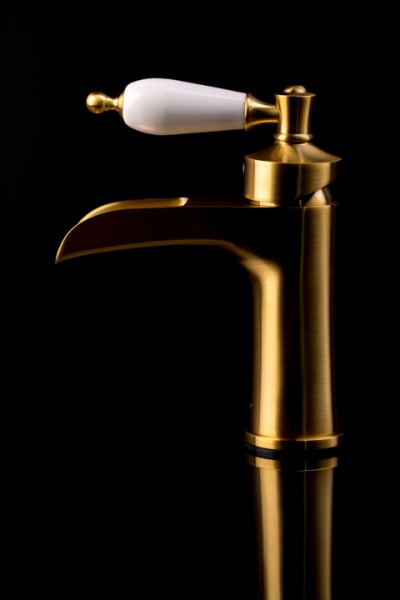 Смеситель для раковины Boheme Vogue 211