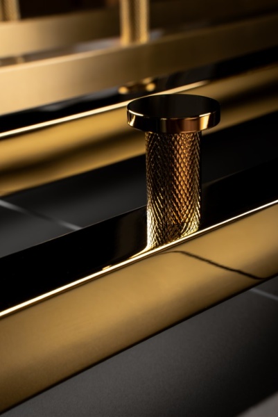 Полотенцесушитель электрический 2-трубы квадратный GOLD 728-G