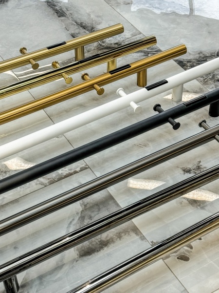 Полотенцесушитель электрический Boheme Uno 726-BR