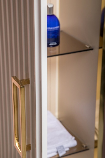 Пенал 30 см ArmadiArt Monaco 868-WG без ножек