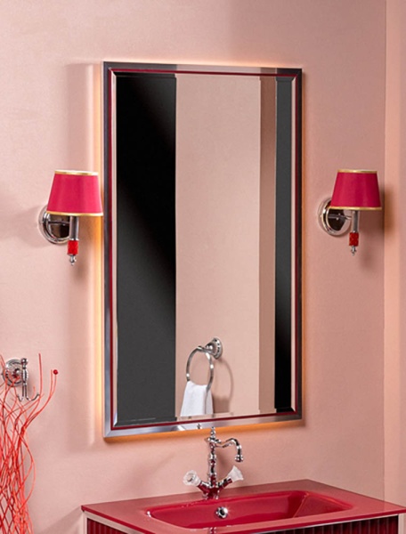 Зеркало MONACO с подсветкой 70*110CM глянец бордо + хром 566-RCR