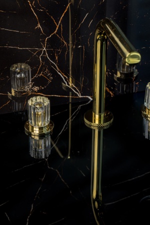 Смеситель для раковины Boheme Elegante 152-G-EL