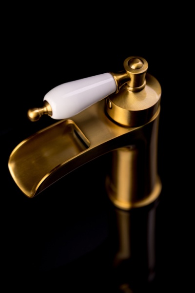 Смеситель для раковины Boheme Vogue 211