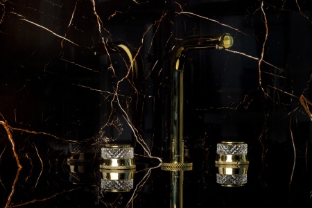 Смеситель для раковины Boheme Aura 152-G-A