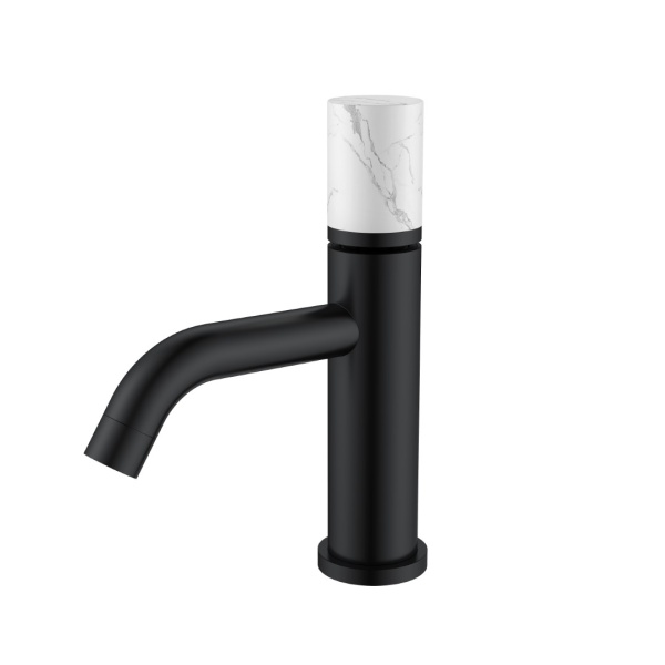 Смеситель для раковины Boheme Stick 121-B-MR-W