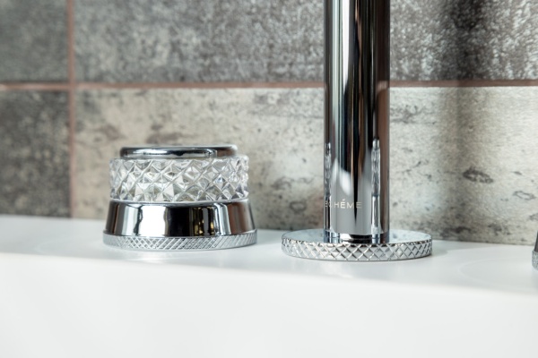 Смеситель для раковины Boheme Aura 152-CR-A