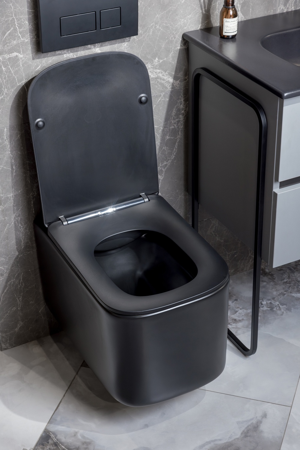 Новый безободковый унитаз boheme mane