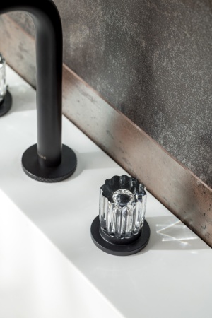 Смеситель для раковины Boheme Elegante 152-B-EL