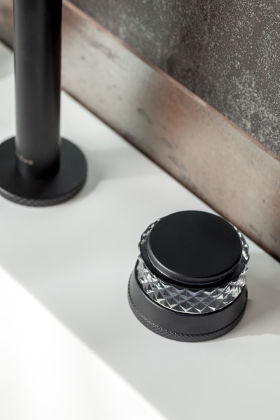 Смеситель для раковины Boheme Aura 152-B-A