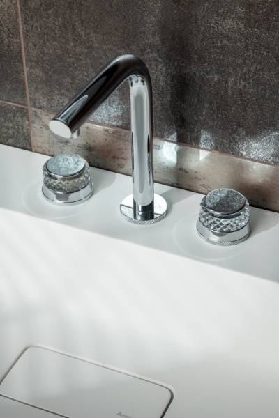 Смеситель для раковины Boheme Aura 152-CR-A