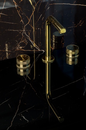 Смеситель для раковины Boheme Prestige 152-G-PR